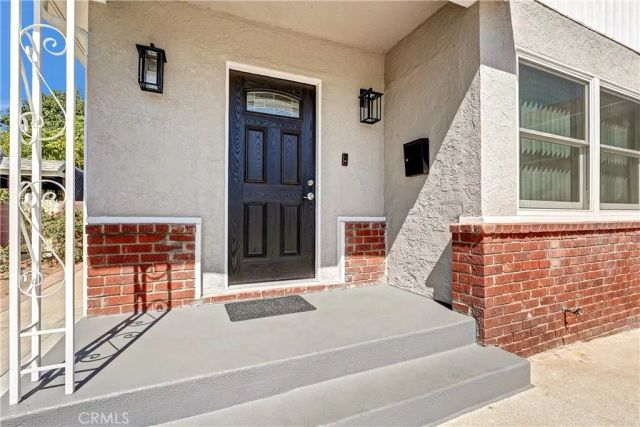 6851 Forbes, Lake Balboa, CA 91406