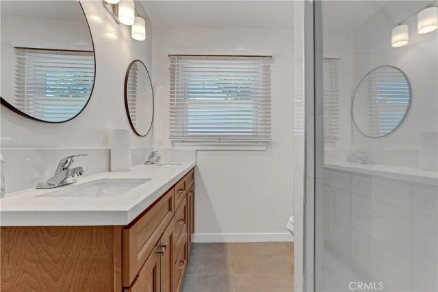 6851 Forbes, Lake Balboa, CA 91406