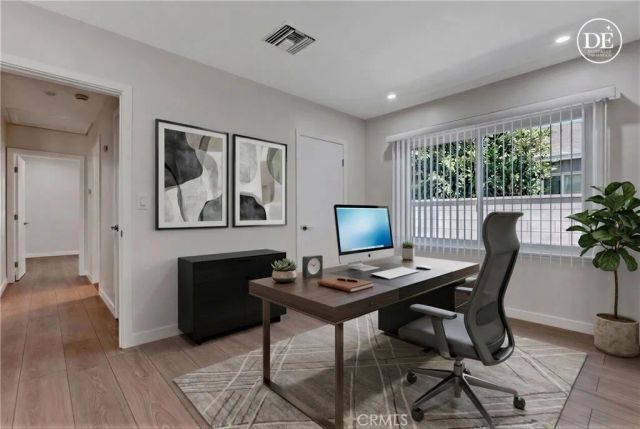 6851 Forbes, Lake Balboa, CA 91406