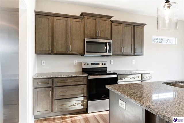 505 Winding Creek Court, Elizabethtown, KY 42701