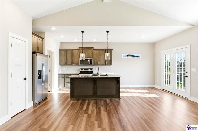 505 Winding Creek Court, Elizabethtown, KY 42701