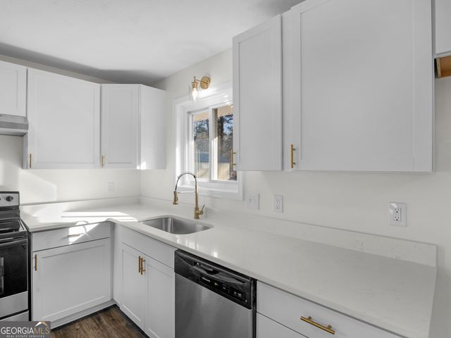 6068 Mount Zion Boulevard, Ellenwood, GA 30294