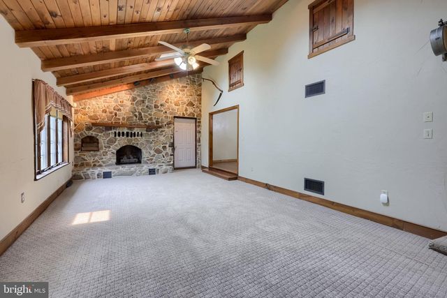 355 ROXBERRY RD, York Haven, PA 17370