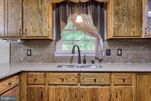 355 ROXBERRY RD, York Haven, PA 17370