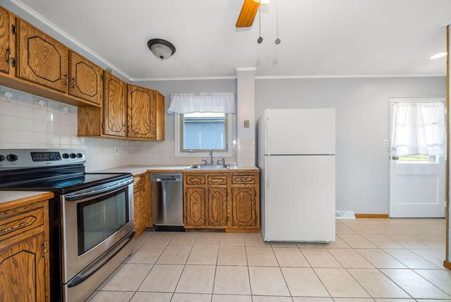 2809 AVENUE I, Council Bluffs, IA 51501