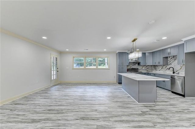 420 Argus Drive, Fairburn, GA 30213