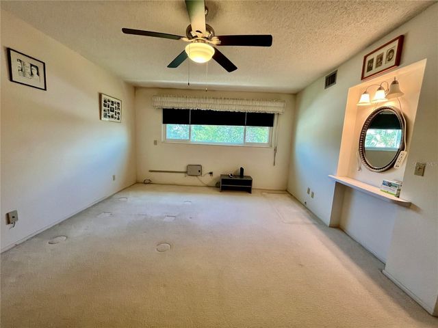 2258 WORLD PARKWAY BOULEVARD W 56, Clearwater, FL 33763