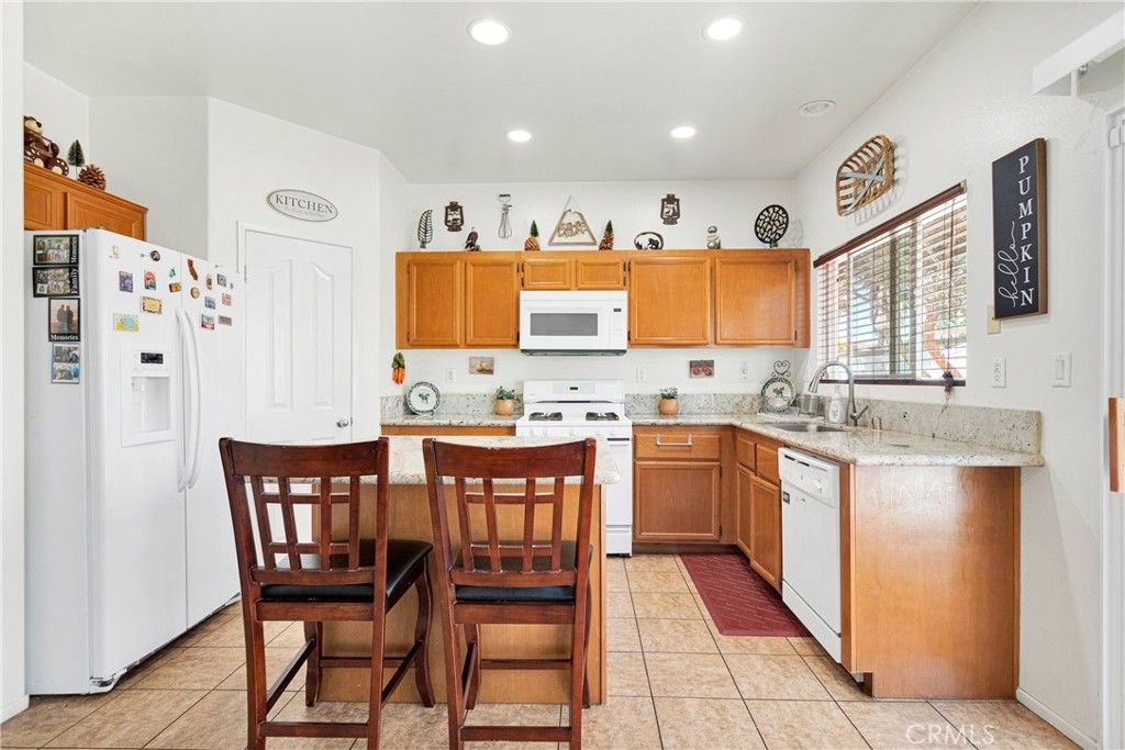 Image 12 of property listing at 13457 Coolwater, Victorville, CA 92392