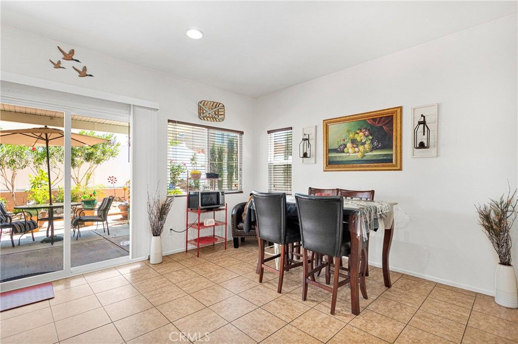 Image 8 of property listing at 13457 Coolwater, Victorville, CA 92392