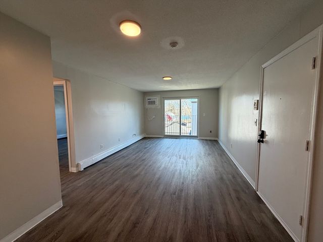 158-162 Water 11, Lawrence, MA 01841