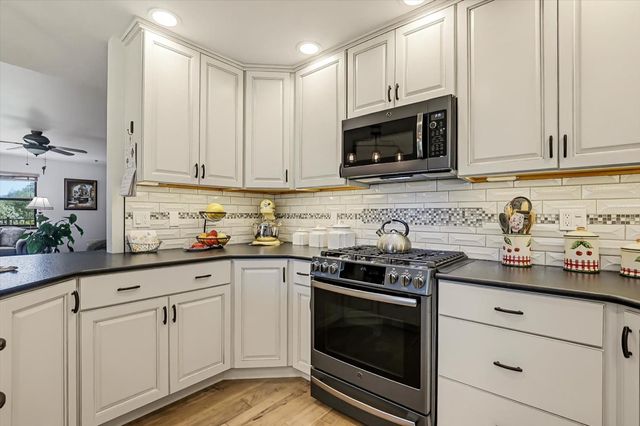 10941 Blackledge Rd, Penn Valley, CA 95946