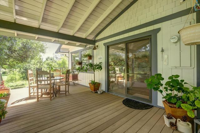 10941 Blackledge Rd, Penn Valley, CA 95946