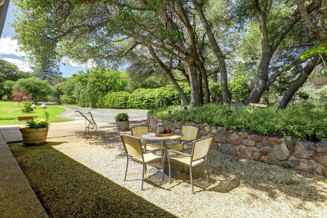 10941 Blackledge Rd, Penn Valley, CA 95946