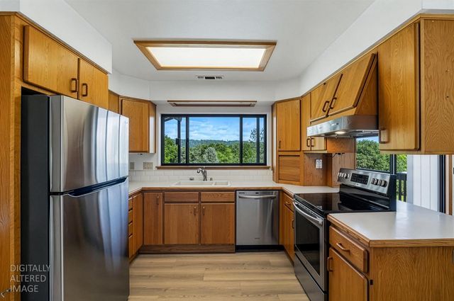 10941 Blackledge Rd, Penn Valley, CA 95946