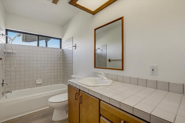 10941 Blackledge Rd, Penn Valley, CA 95946