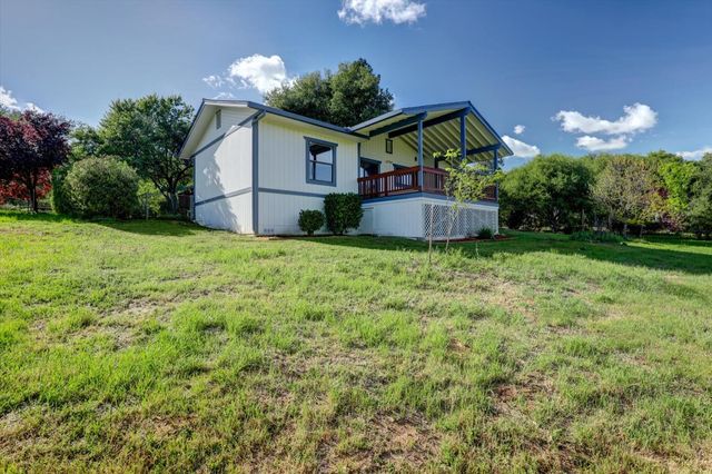10941 Blackledge Rd, Penn Valley, CA 95946