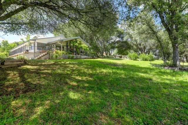 10941 Blackledge Rd, Penn Valley, CA 95946