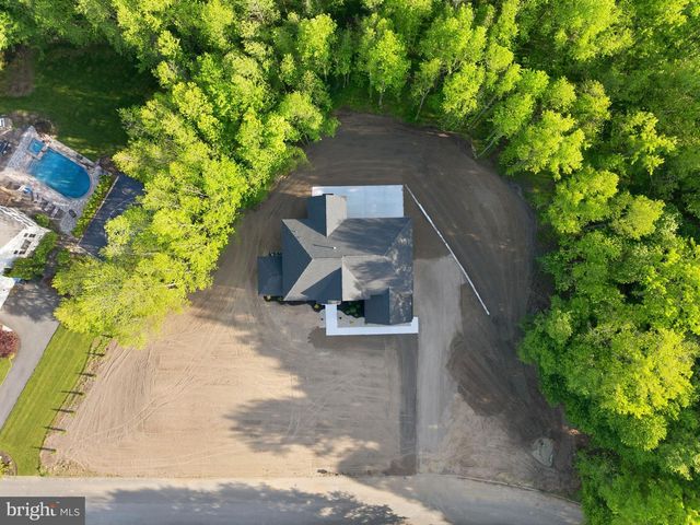 39 FOX HAVEN LN, Mullica Hill, NJ 08062