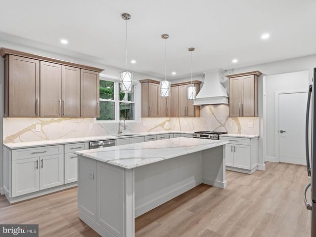 39 FOX HAVEN LN, Mullica Hill, NJ 08062