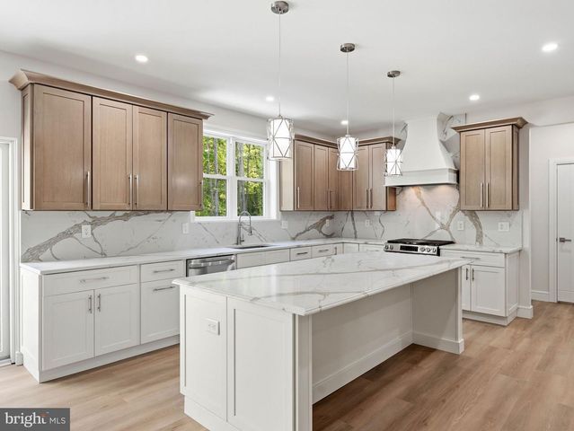 39 FOX HAVEN LN, Mullica Hill, NJ 08062