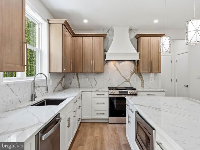39 FOX HAVEN LN, Mullica Hill, NJ 08062