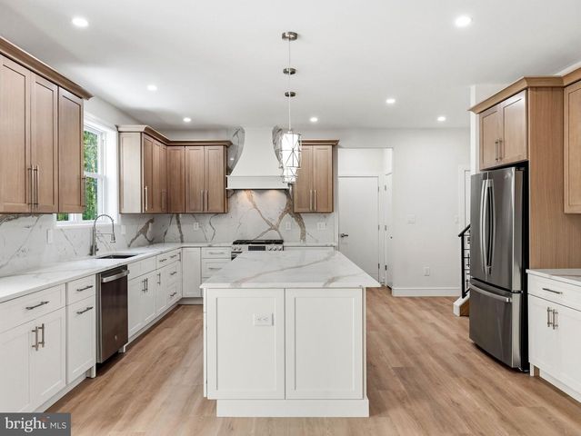 39 FOX HAVEN LN, Mullica Hill, NJ 08062