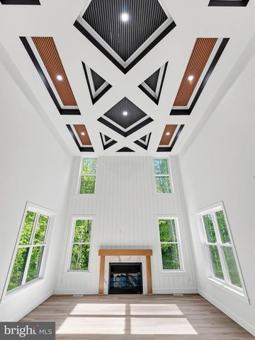 39 FOX HAVEN LN, Mullica Hill, NJ 08062