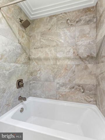 39 FOX HAVEN LN, Mullica Hill, NJ 08062