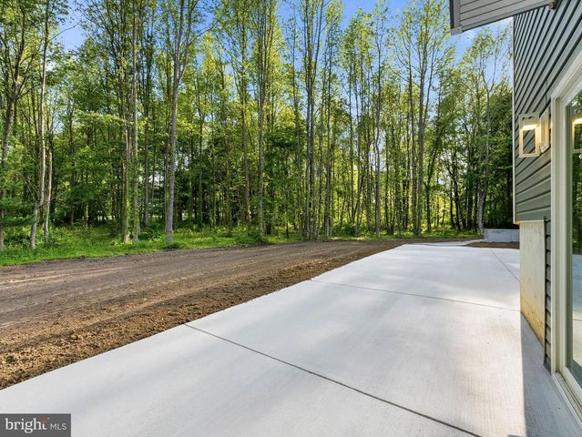 39 FOX HAVEN LN, Mullica Hill, NJ 08062