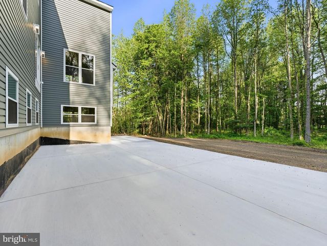 39 FOX HAVEN LN, Mullica Hill, NJ 08062