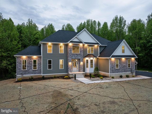39 FOX HAVEN LN, Mullica Hill, NJ 08062