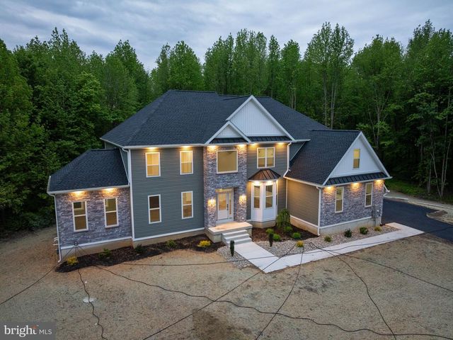 39 FOX HAVEN LN, Mullica Hill, NJ 08062