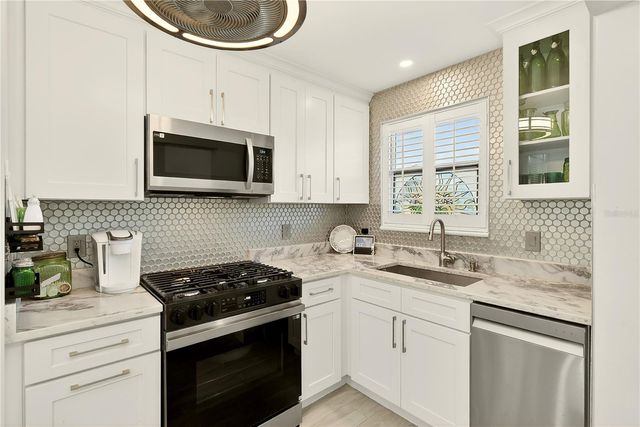 3018 59TH STREET S 112, Gulfport, FL 33707