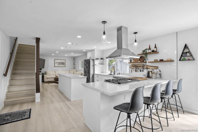 7573 Gayneswood Way, San Diego, CA 92139