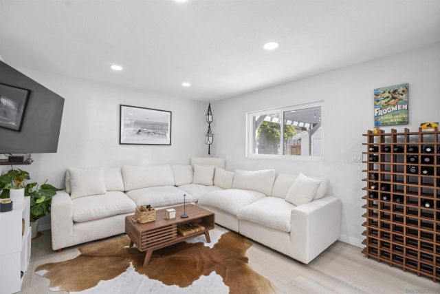 7573 Gayneswood Way, San Diego, CA 92139