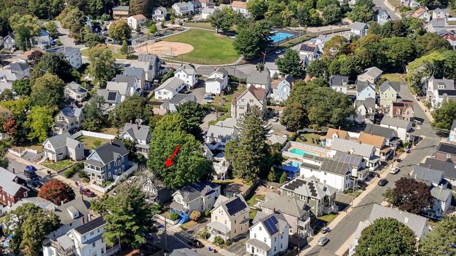 32 Dodge St, Malden, MA 02148