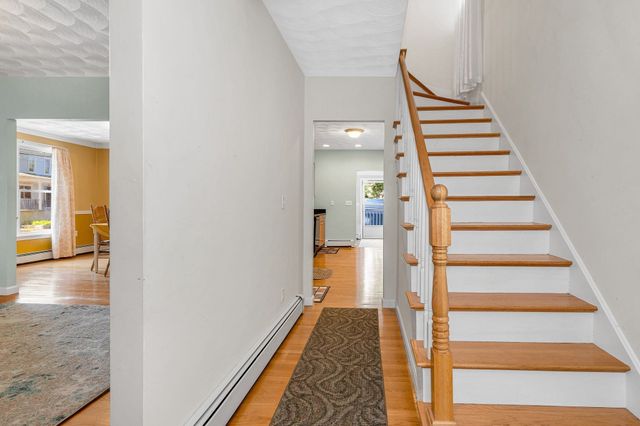 32 Dodge St, Malden, MA 02148