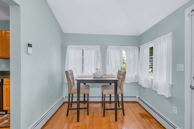32 Dodge St, Malden, MA 02148