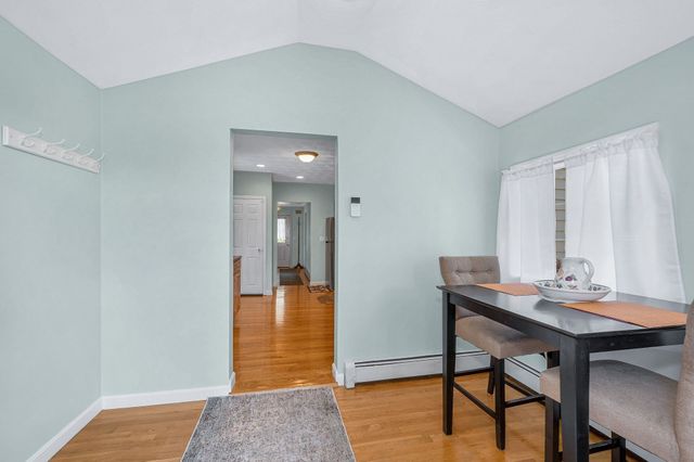 32 Dodge St, Malden, MA 02148