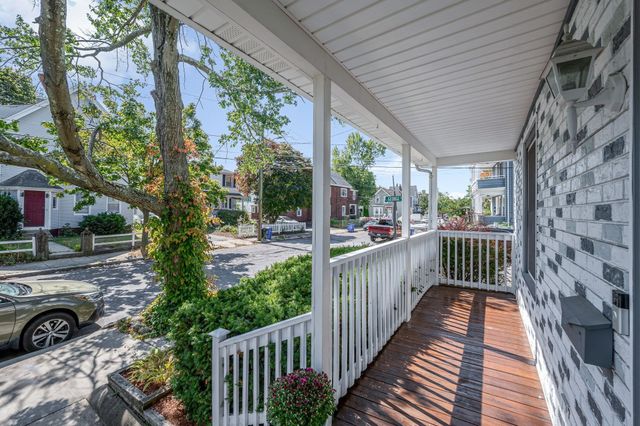 32 Dodge St, Malden, MA 02148