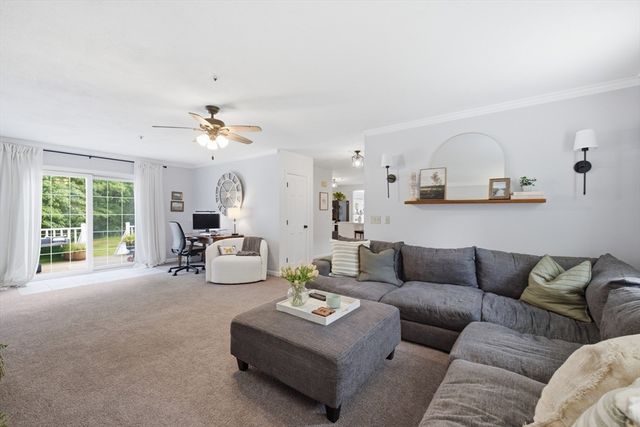 16 Fairview Farm Rd, Haverhill, MA 01832