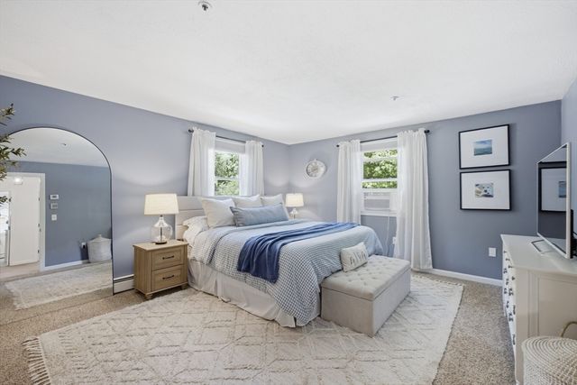 16 Fairview Farm Rd, Haverhill, MA 01832