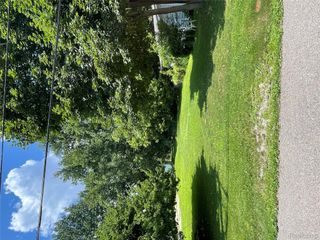 2428 Willow Beach Street, Keego Harbor, MI 48320