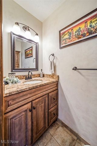 11945 Concord Hambden Road, Concord, OH 44077