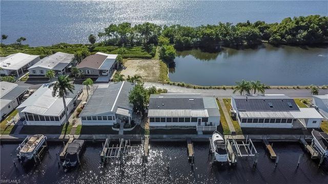 5534 Adam DR, North Fort Myers, FL 33917