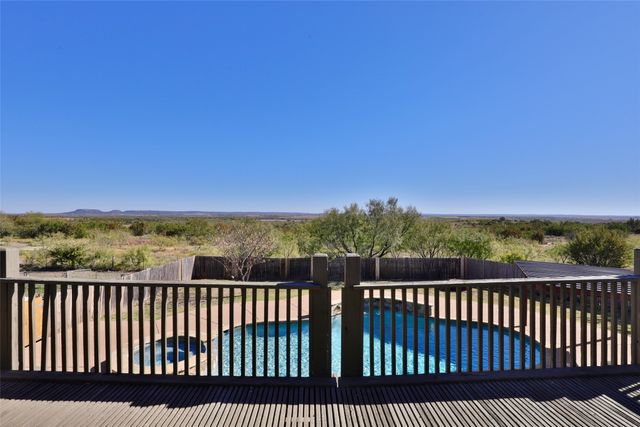 5717 Fm 2647, Winters, TX 79567