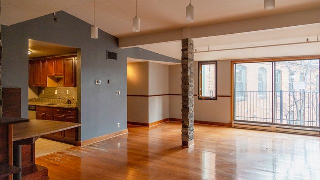 555 S Main St 321, Providence, RI 02903