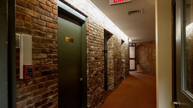 555 S Main St 321, Providence, RI 02903