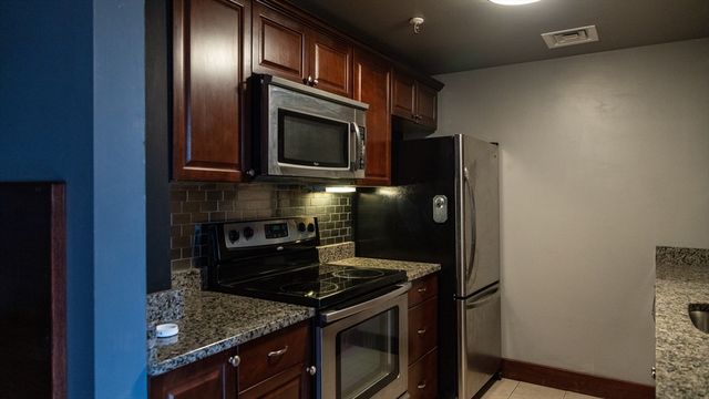 555 S Main St 321, Providence, RI 02903