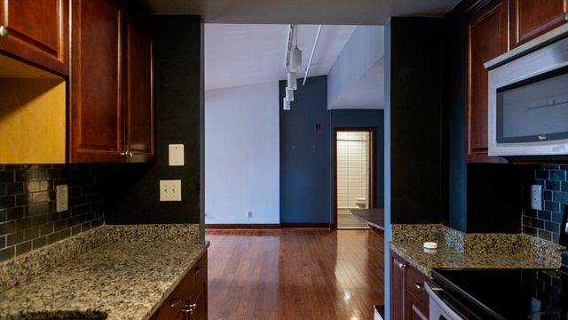 555 S Main St 321, Providence, RI 02903